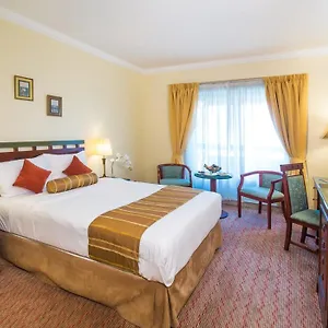 https://hotel-holiday-international.sharjah-hotels.com